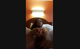 Black teen fucking her pussy in a selfie
